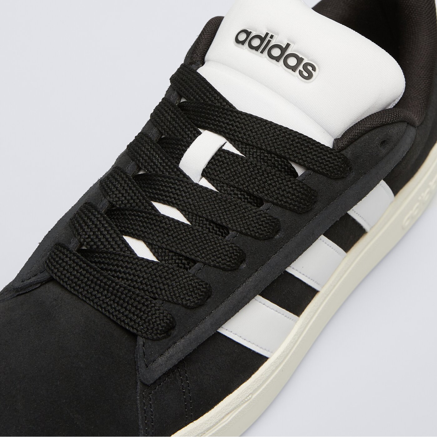 Buty sportowe męskie ADIDAS GRAND COURT ALPHA 00S jh7235 kolor czarny