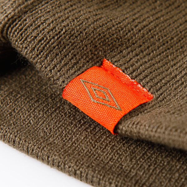 Czapka zimowa damska UMBRO CZAPKA CLASSIC BEANIE KHAKI ul33cau05 kolor khaki