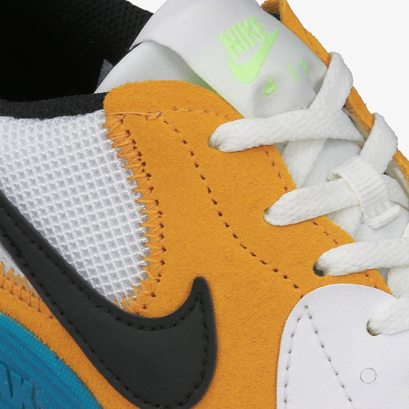 Buty dziecięce NIKE AIR MAX EXCEE cd6894-104 kolor biały