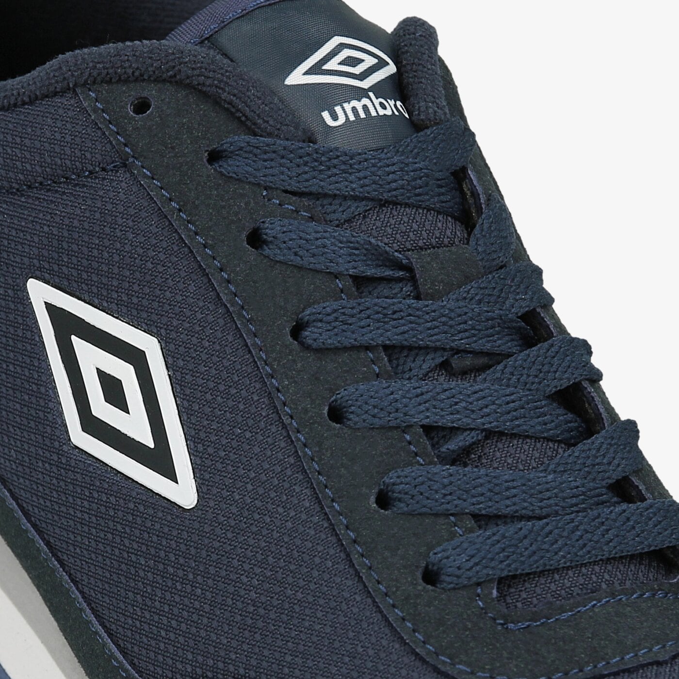 Buty sportowe męskie UMBRO BASE II ummd117012 kolor granatowy