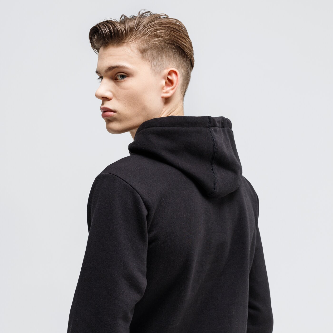 Bluza męska UMBRO BLUZA Z KAPTUREM FW LARGE LOGO 65629u-060 kolor czarny