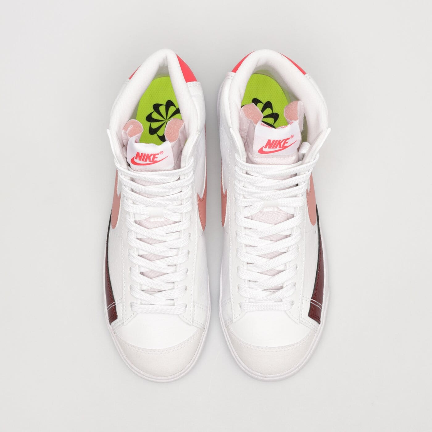 Buty sportowe damskie NIKE W BLAZER MID '77 NEXT NATURE dq4124-105 kolor biały