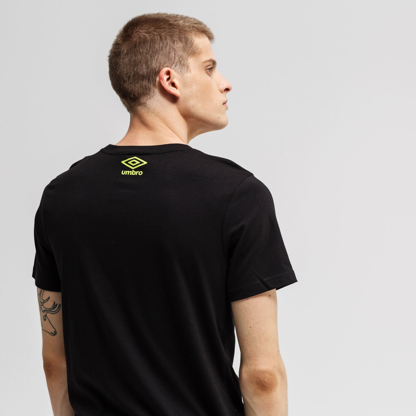 Koszulka męska UMBRO T-SHIRT DUNCAN ul39tsm02001 kolor czarny