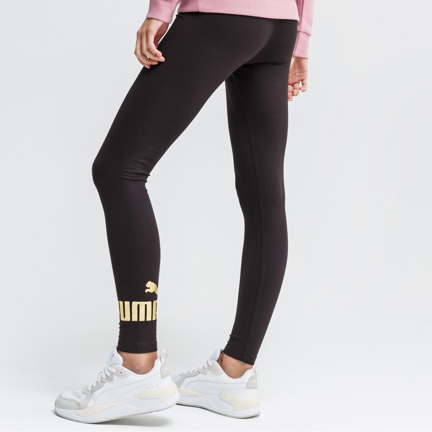 Spodnie dresowe damskie PUMA LEGGINGS ESS LOGO 853462 91 kolor czarny