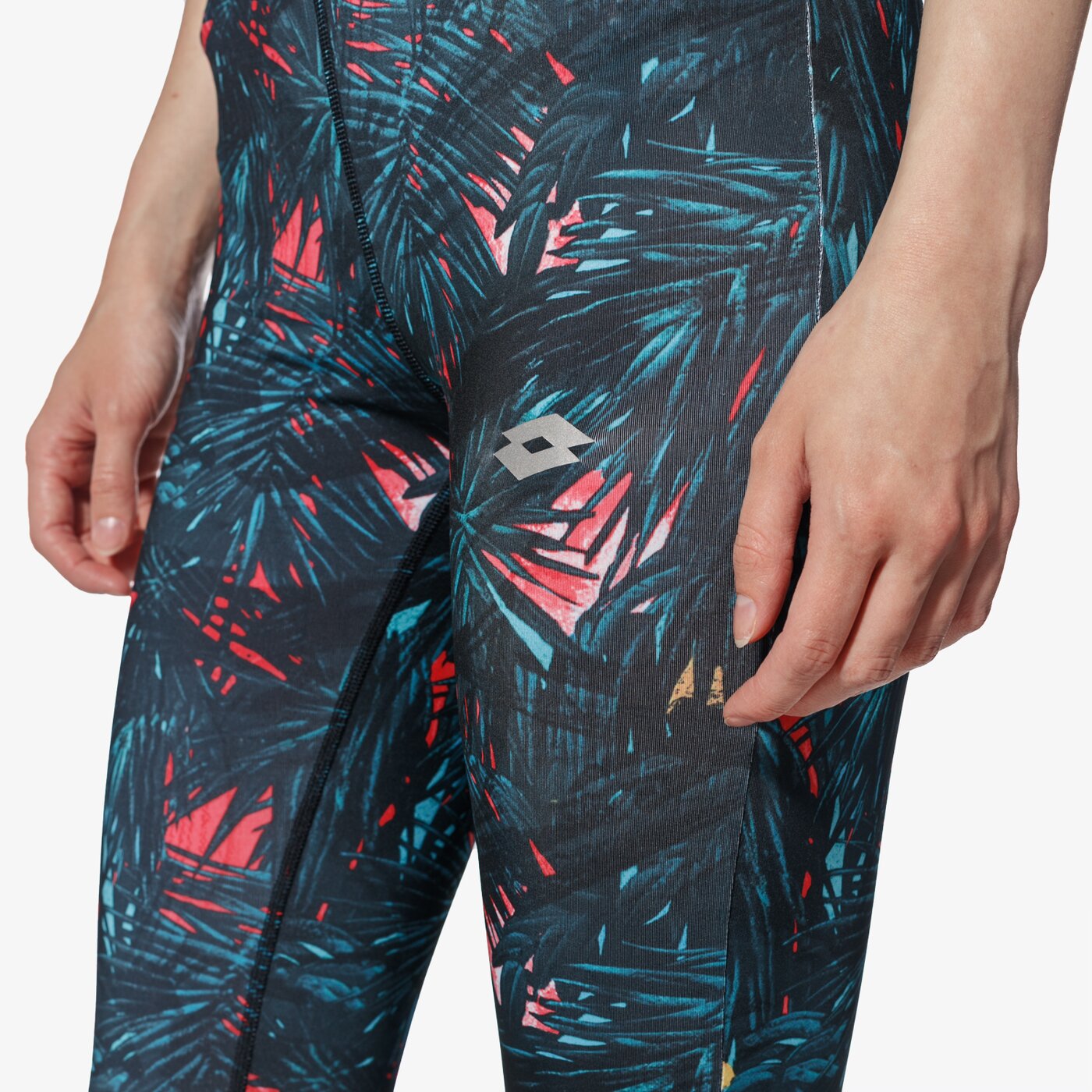 Spodnie dresowe damskie LOTTO LEGGINGS URSULA VI LEGGINGS MID W t2202 kolor multicolor