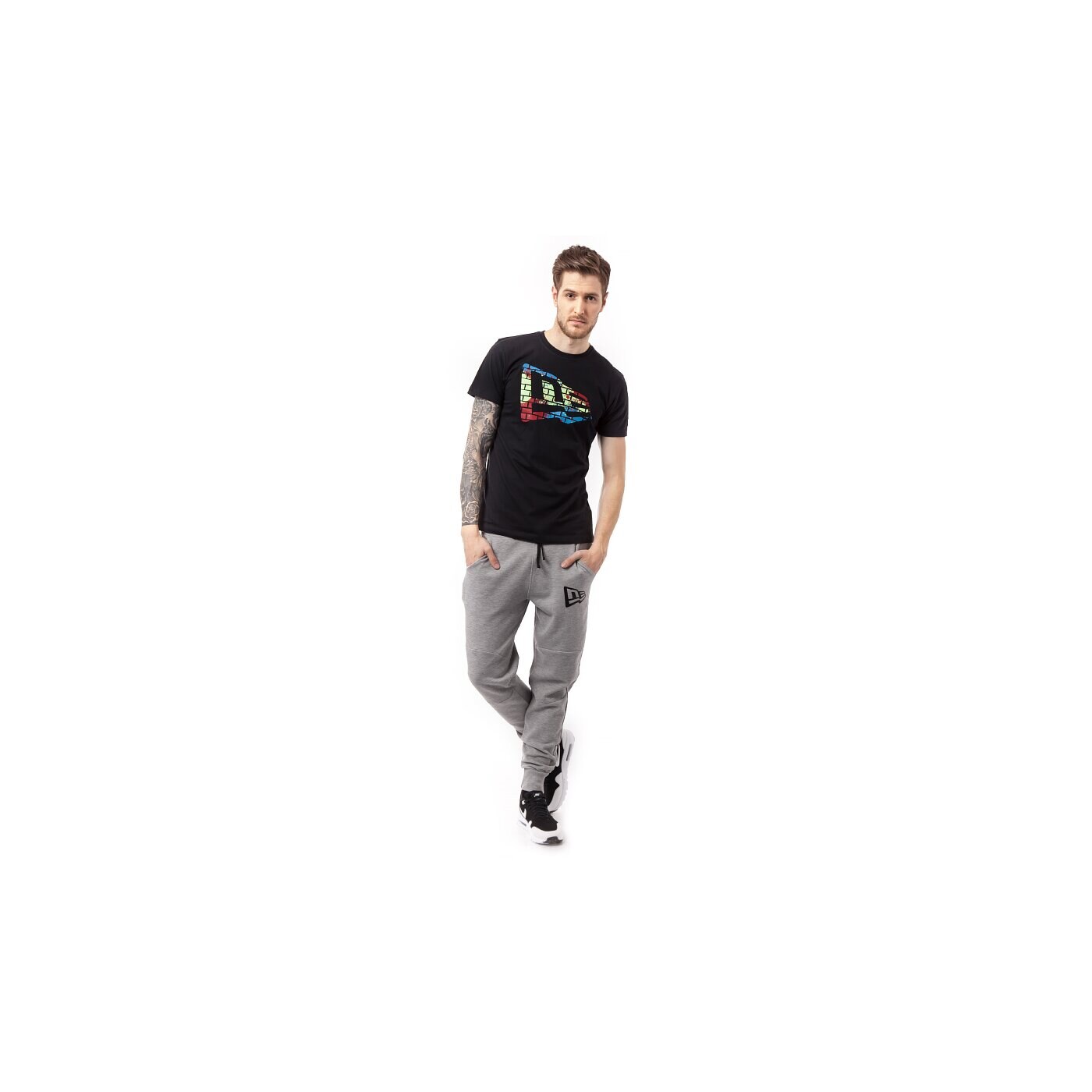 Koszulka męska NEW ERA T-SHIRT GRAPH WALL 11136453 kolor czarny