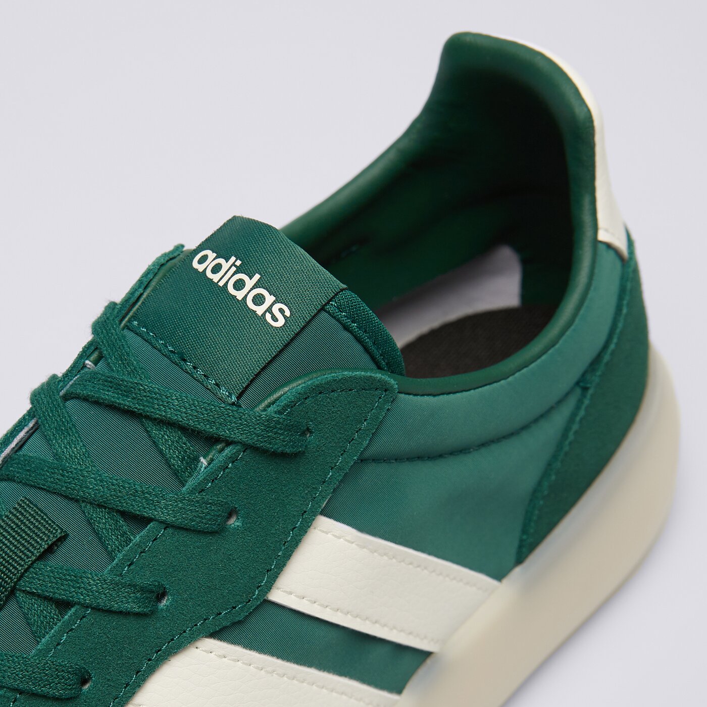 Buty sportowe męskie ADIDAS BARREDA DECODE ji2318 kolor zielony