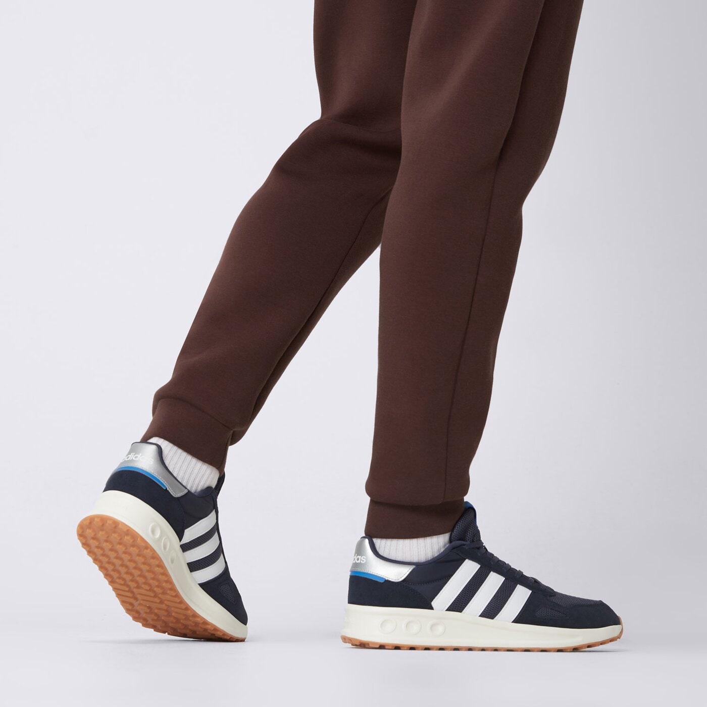 Buty sportowe męskie ADIDAS RUN 84 ih8614 kolor granatowy