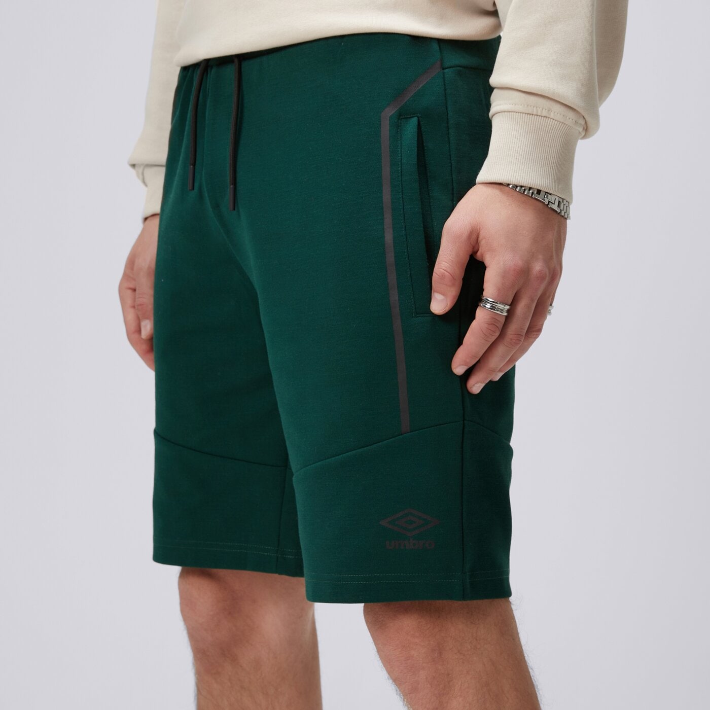 Spodenki męskie UMBRO SZORTY ORI ul125szm03004 kolor zielony