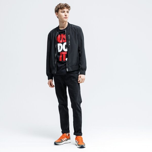 Koszulka męska NIKE T-SHIRT M NSW SNKR CLTR 7 ck2309-010 kolor czarny