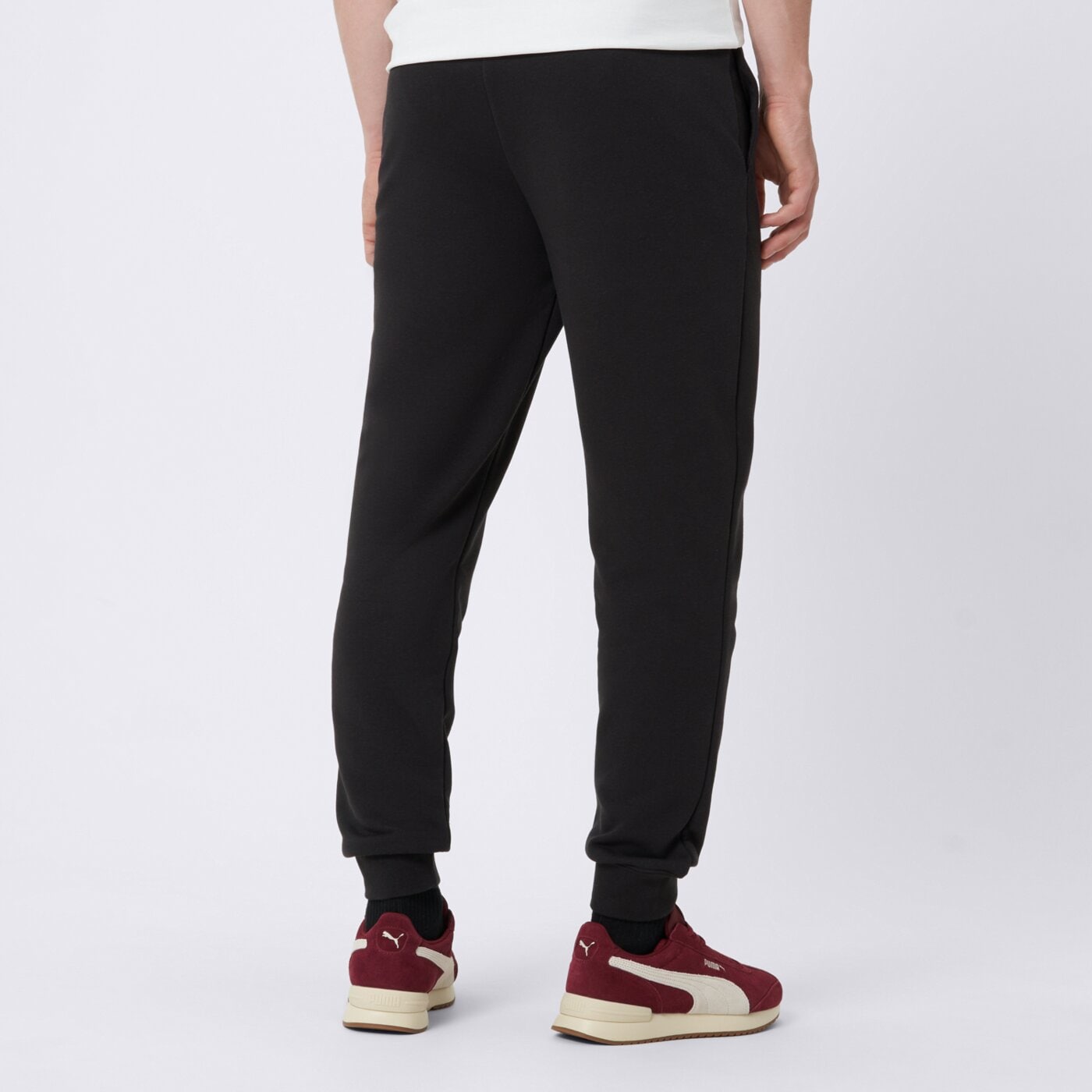 Spodnie dresowe męskie PUMA SPODNIE ESS NO. 1 LOGO TR CL PUMA BLA 68260801 kolor czarny