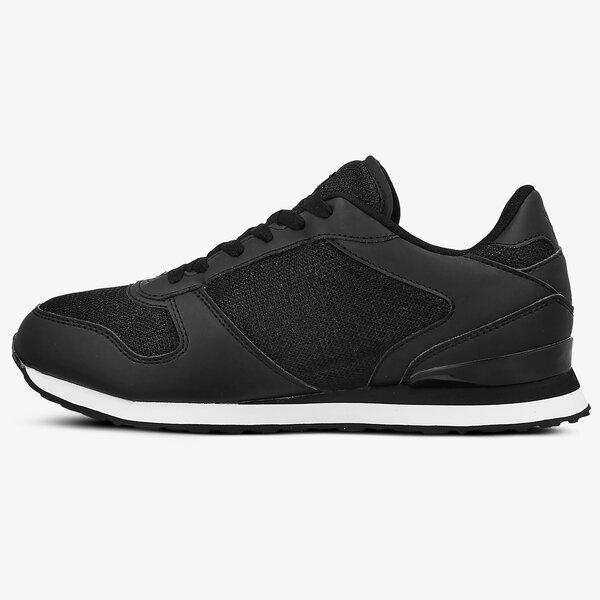 Buty sportowe męskie UMBRO TRAFFORD II LOW 45224ud88 kolor czarny