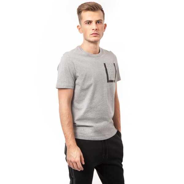 Koszulka męska NIKE T-SHIRT POCKET TOP TP 641722063 kolor szary
