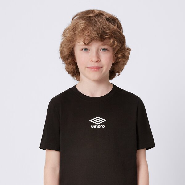 Koszulka dziecięca UMBRO T-SHIRT ESS SMALL LOGO JR ul125tsmj9002 kolor czarny