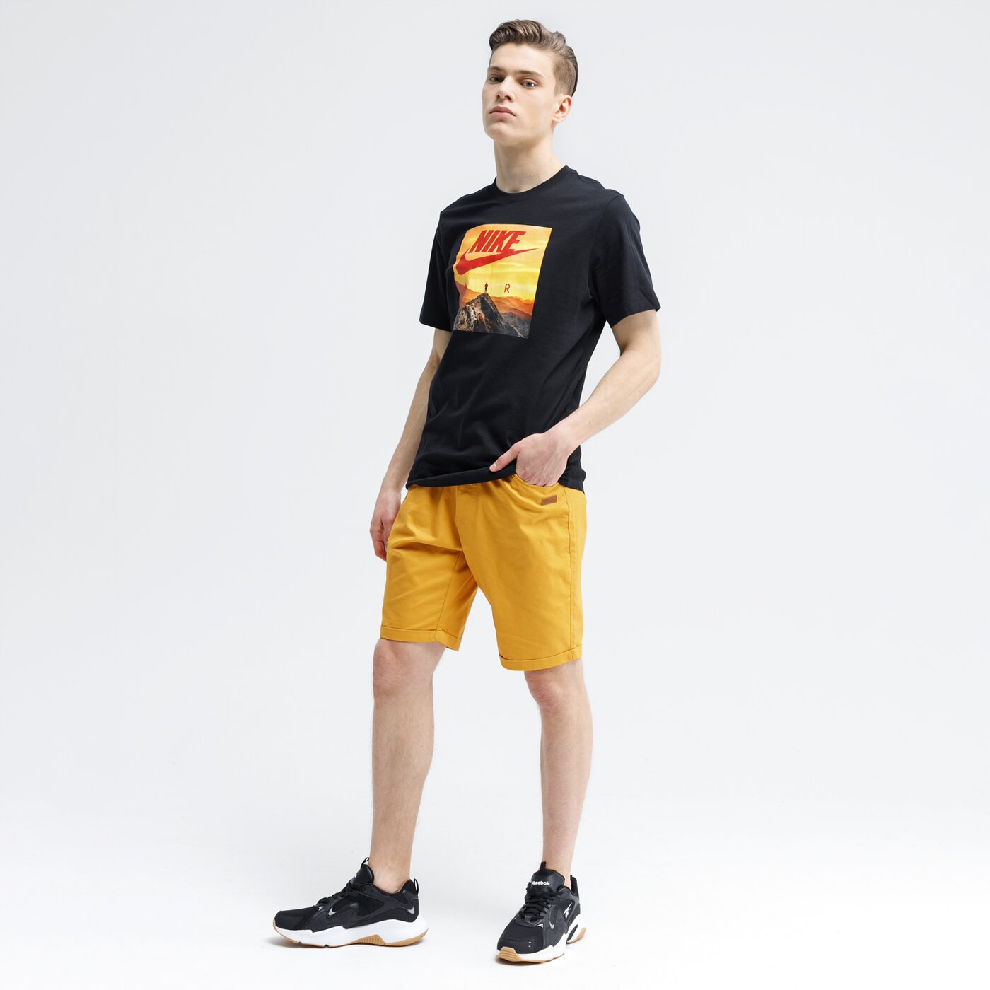 Koszulka męska NIKE T-SHIRT AIR ck4280-010 kolor czarny