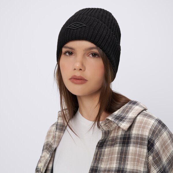 Czapka zimowa damska UMBRO CZAPKA UMBRO ESS BLACK ul325hat10001 kolor czarny