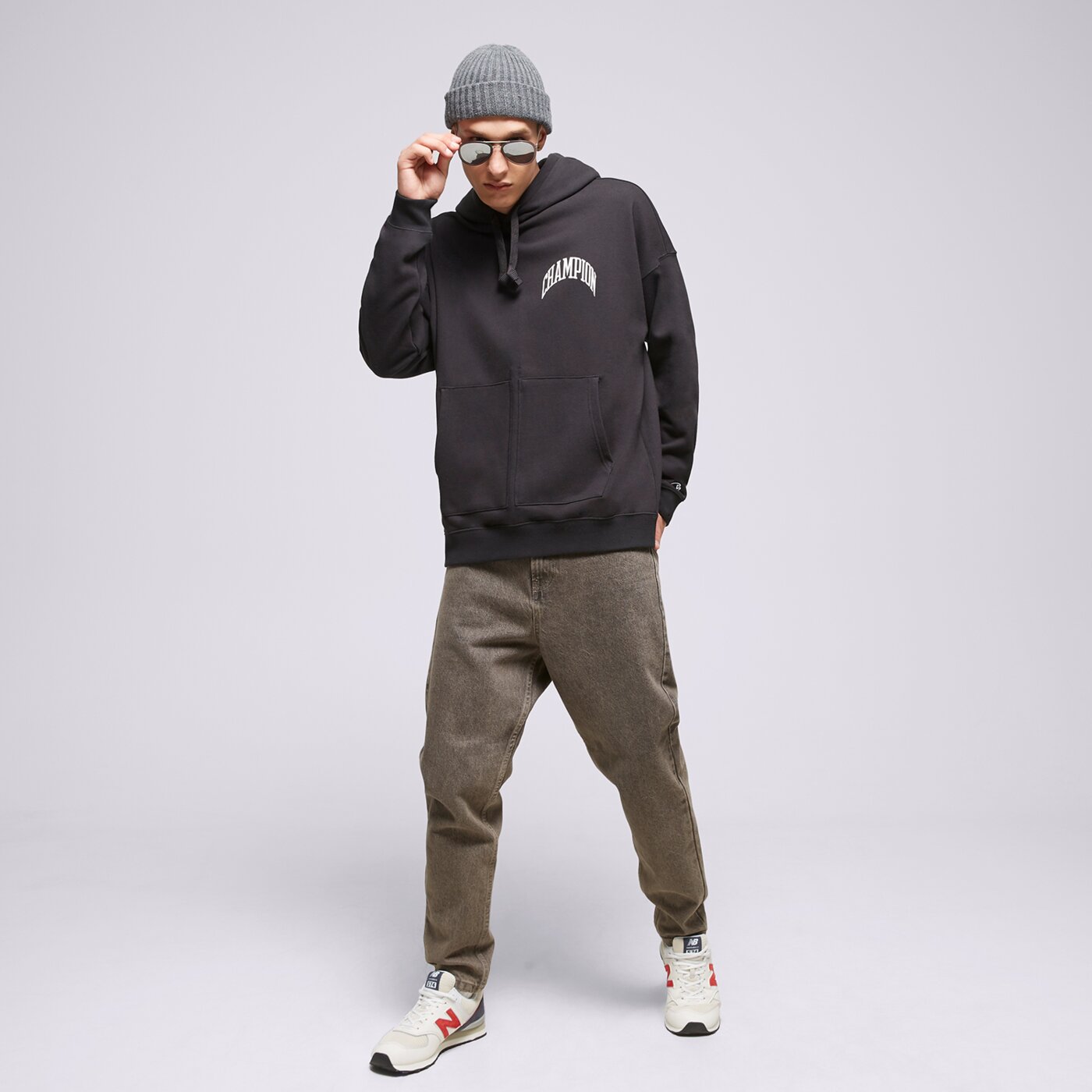 Bluza męska CHAMPION BLUZA Z KAPTUREM HOODED SWEATSHIRT 218516es510 kolor czarny