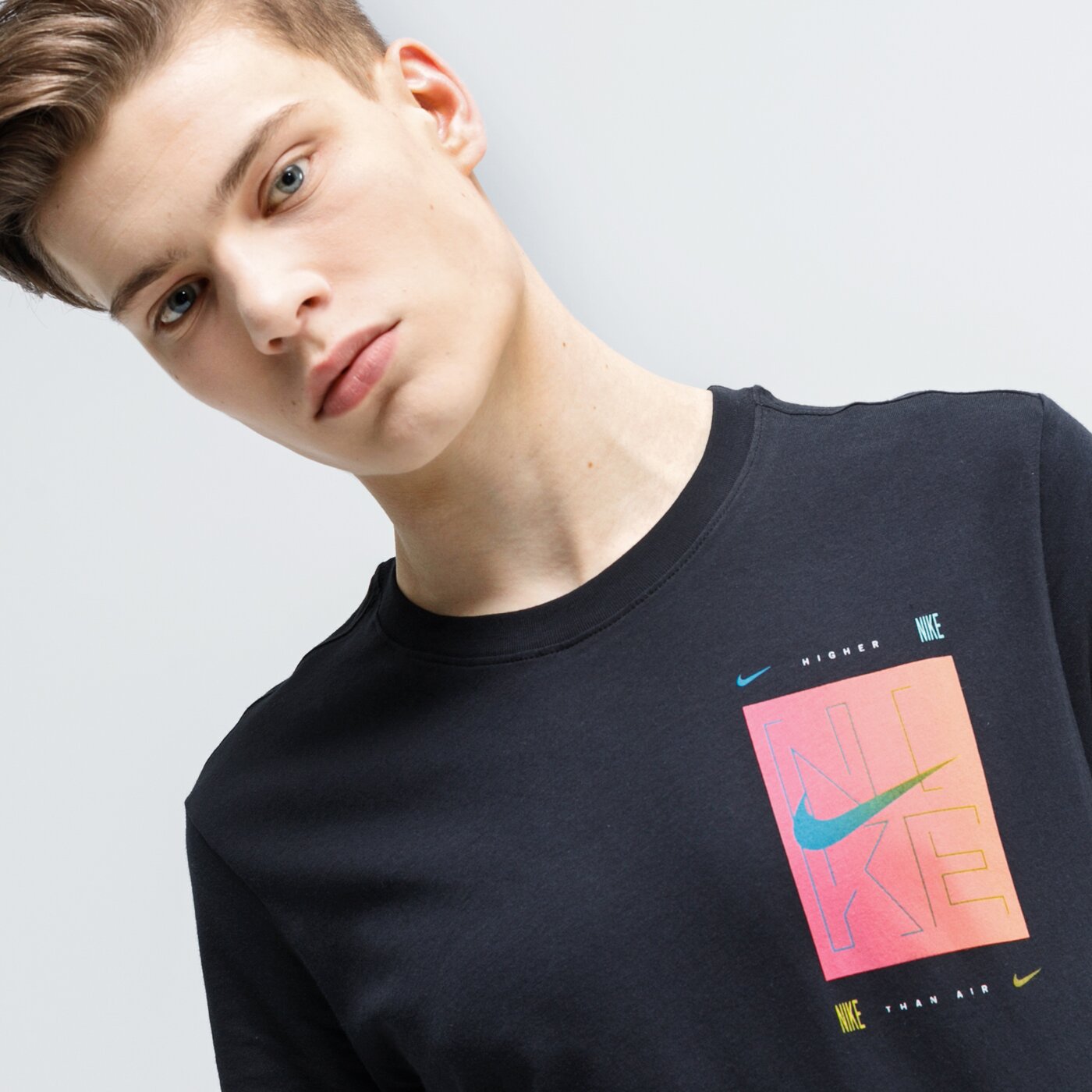 Koszulka męska NIKE T-SHIRT M NSW SNKR CLTR 5 ck2790-010 kolor czarny