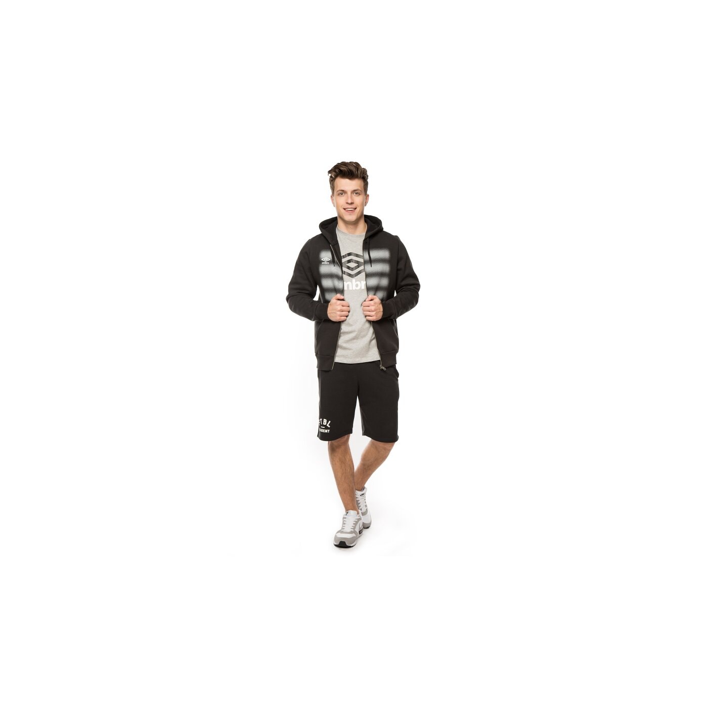 Bluza męska UMBRO BLUZA FOUR STRIPE MINI DIAMONDS ZIP THRU 64106u060 kolor czarny