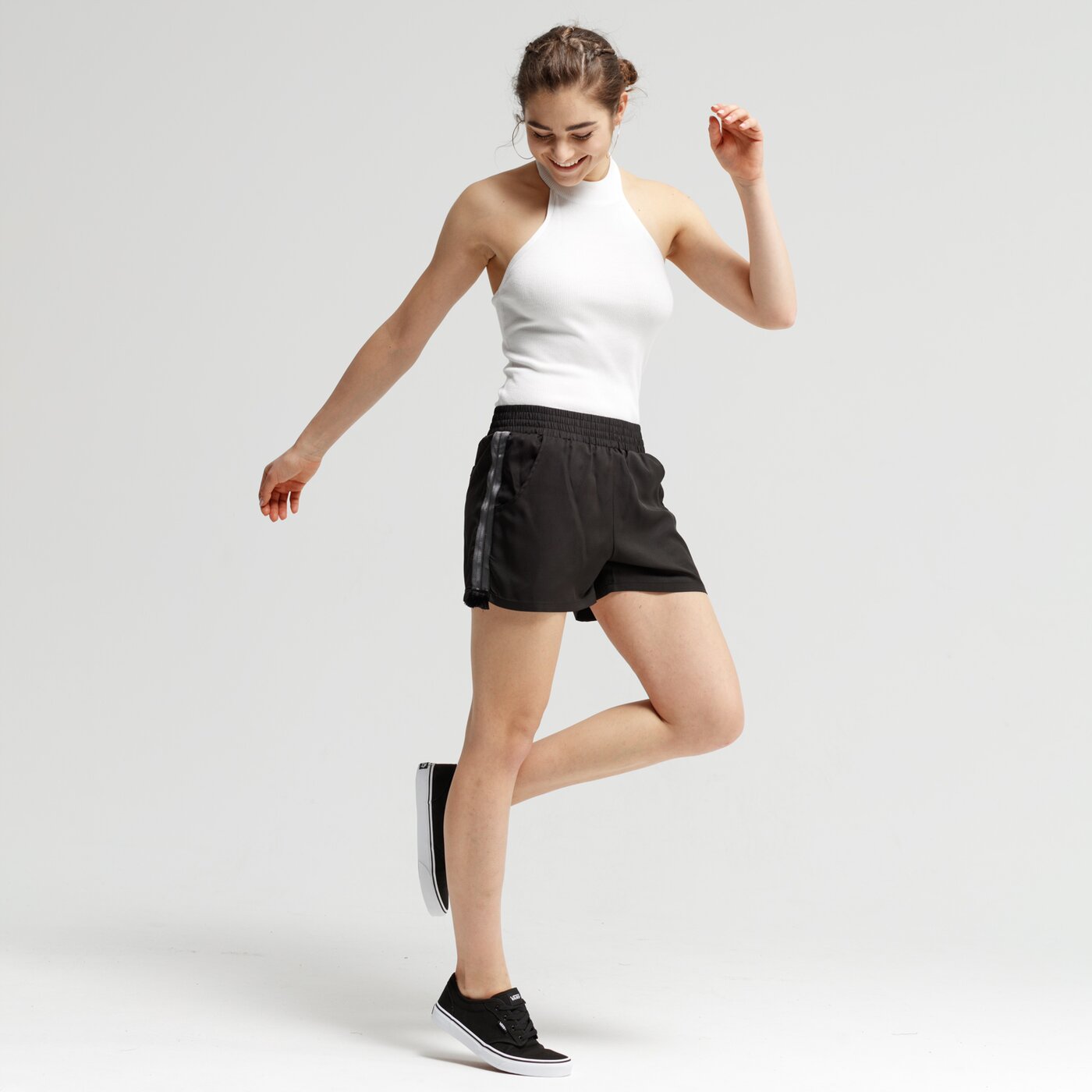 Spodenki damskie FEEWEAR SZORTY NAUTA fw19szd23001 kolor czarny