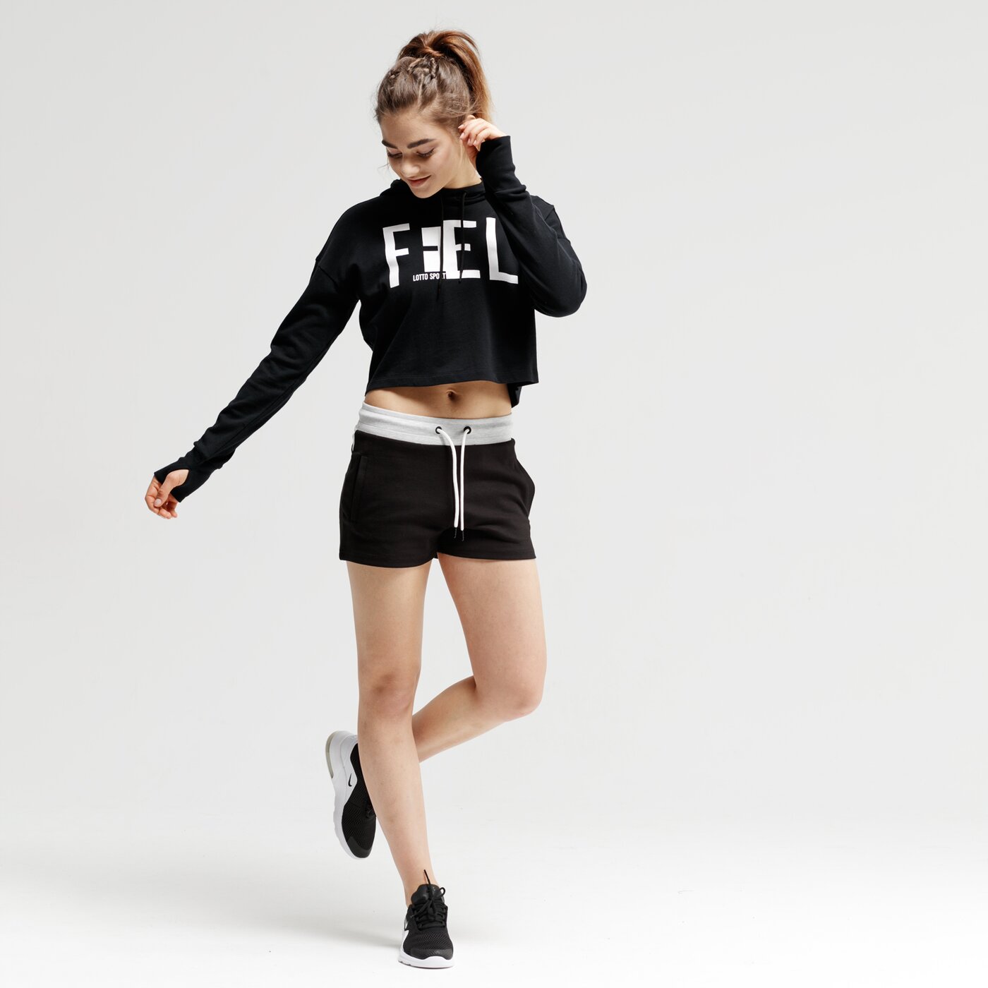 Spodenki damskie UMBRO SZORTY FLIPPIN ul19szd12001 kolor czarny