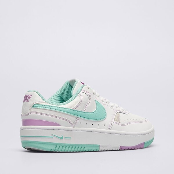 Buty sportowe damskie NIKE GAMMA FORCE AT fn7109-100 kolor biały