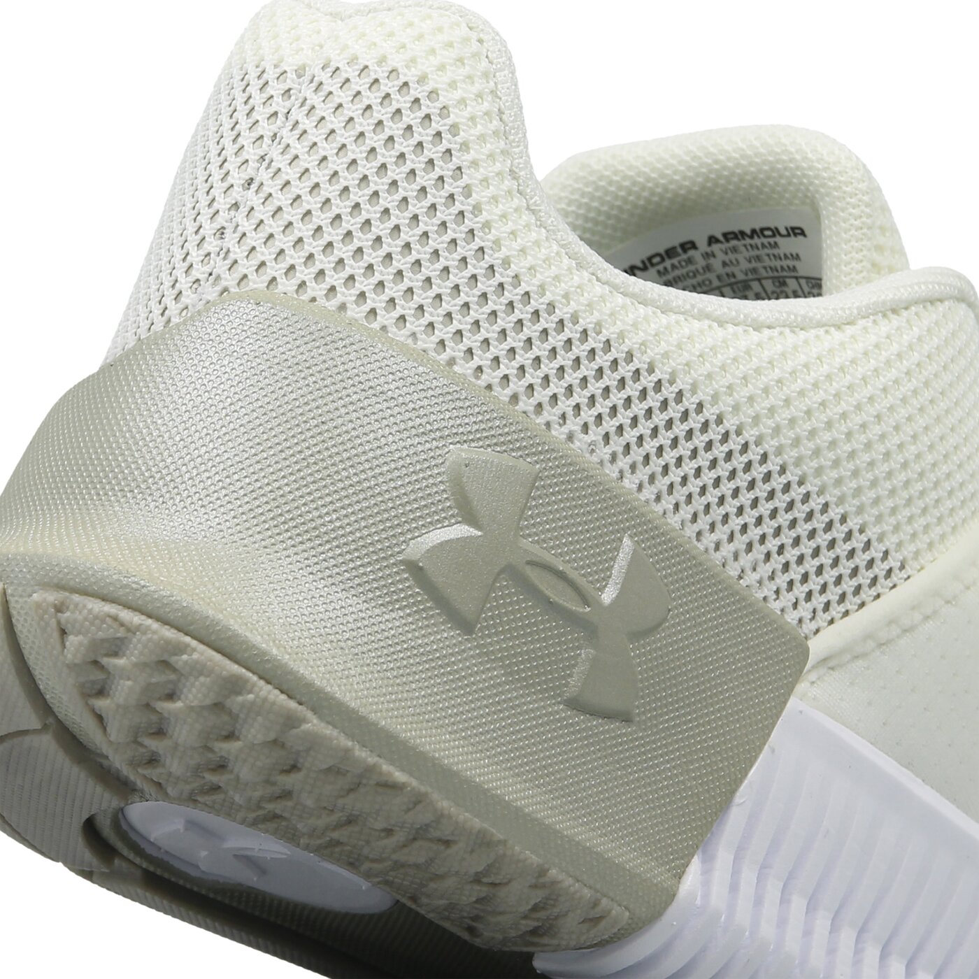 Buty treningowe damskie UNDER ARMOUR UA W ULTIMATE SPEED 3019908100 kolor beżowy