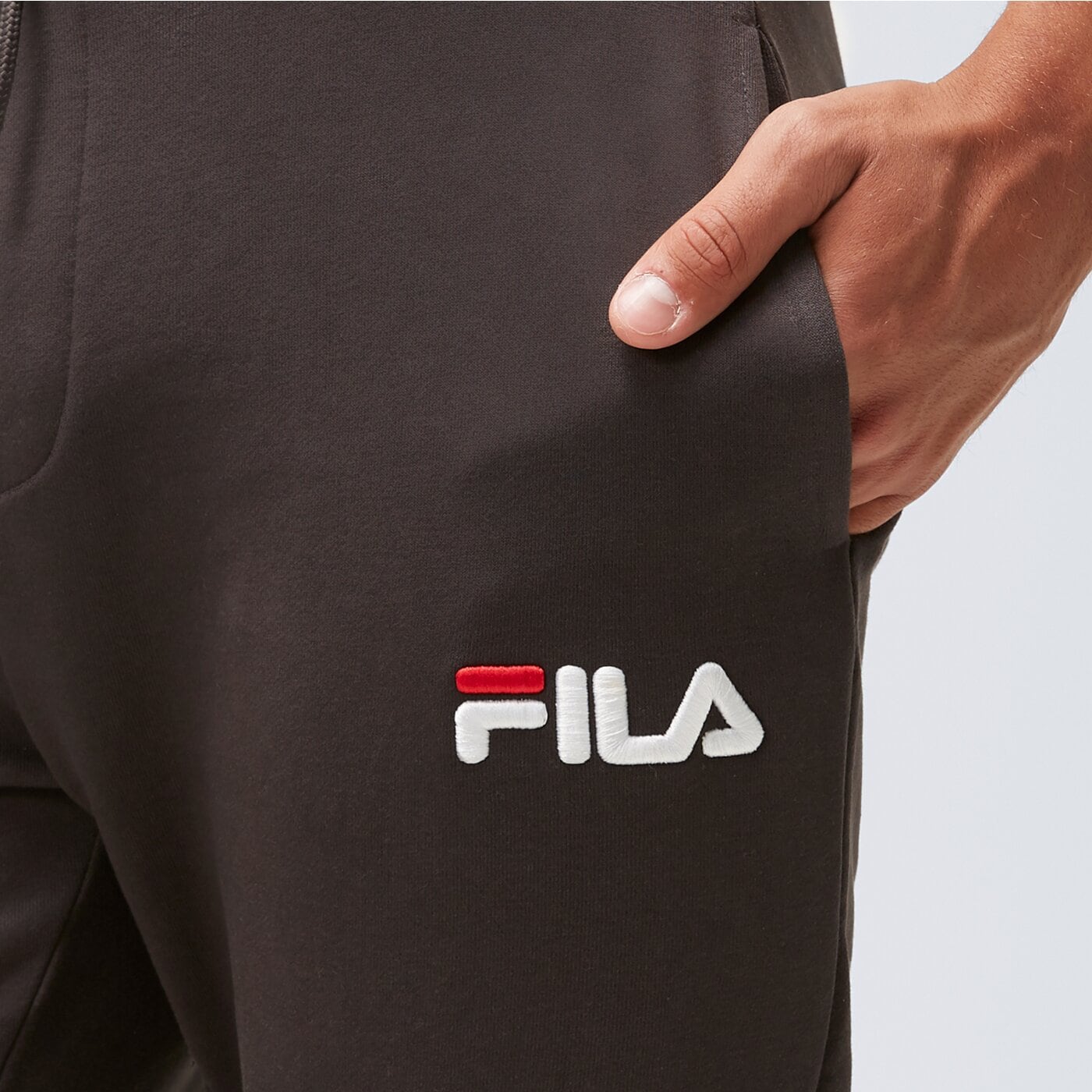 Spodnie dresowe męskie FILA SPODNIE JAKEY ss23spm179235 kolor czarny