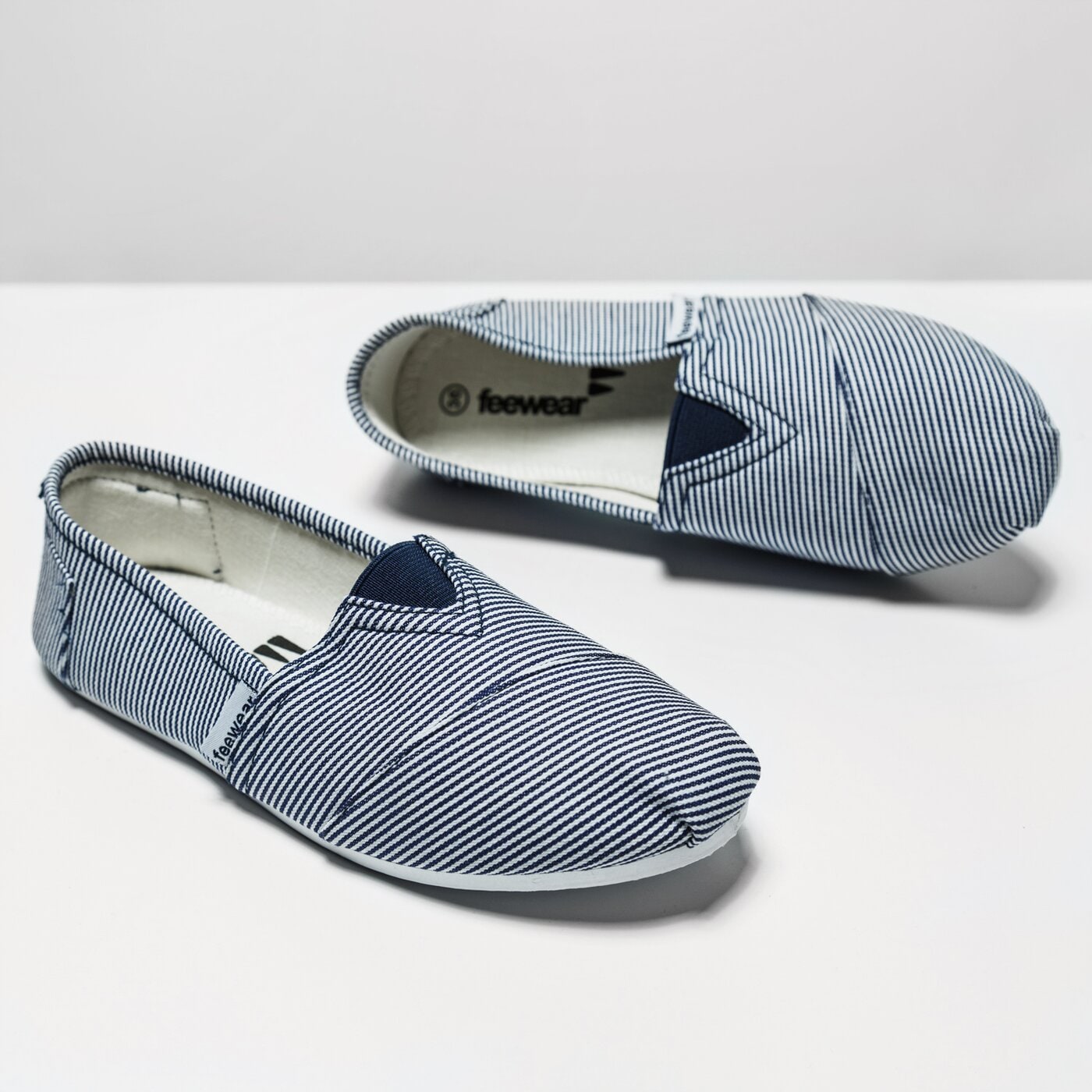 Buty sportowe damskie FEEWEAR TULIP II fwwc119004 kolor granatowy