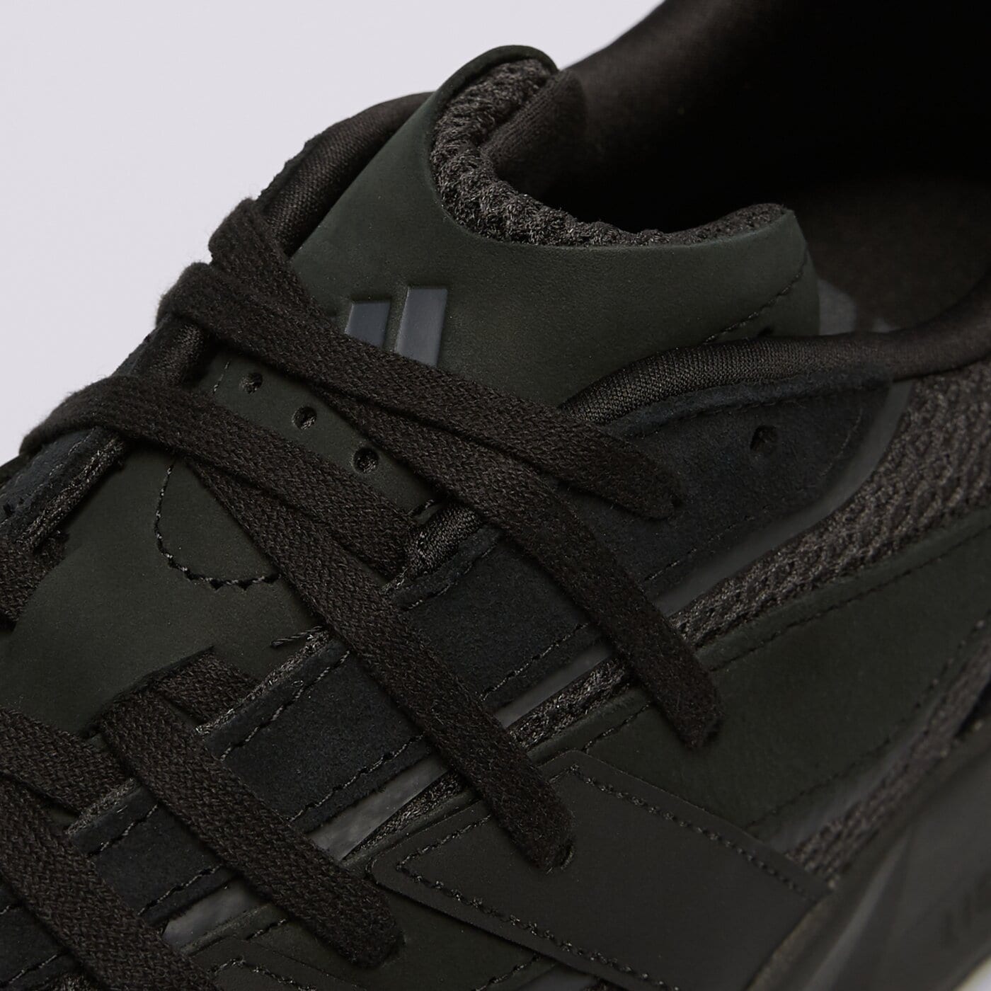 Buty sportowe męskie ADIDAS LIGHTBLAZE jh6941 kolor czarny