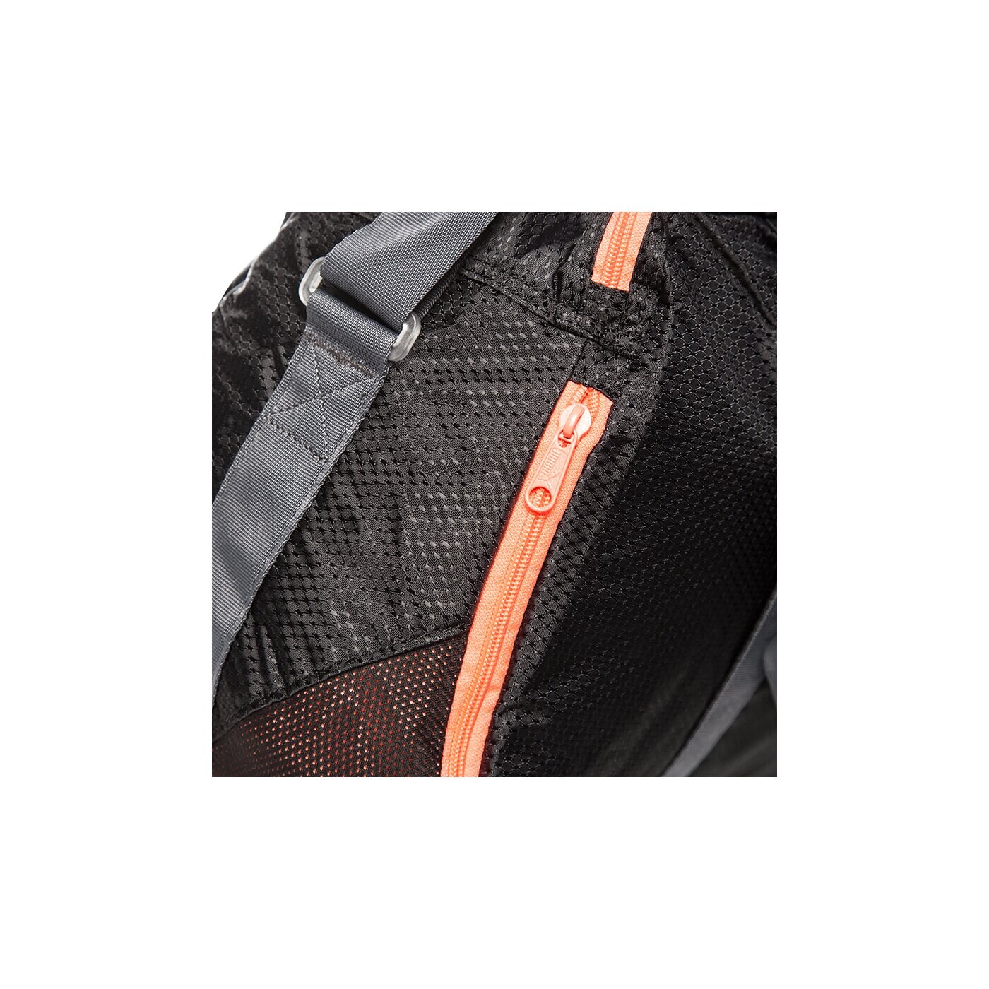 Torba sportowa damska PUMA TORBA FIT AT SPORTS  DUFFLE 7380401 kolor czarny