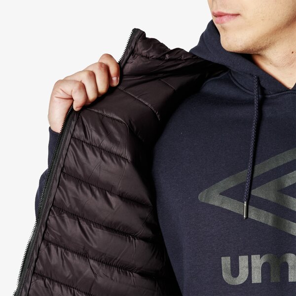 Bezrękawnik męski UMBRO BEZRĘKAWNIK BRASS ul38kam01001 kolor czarny