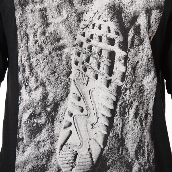 Koszulka męska NIKE T-SHIRT TEE-MOON WALKIN 619529010 kolor czarny