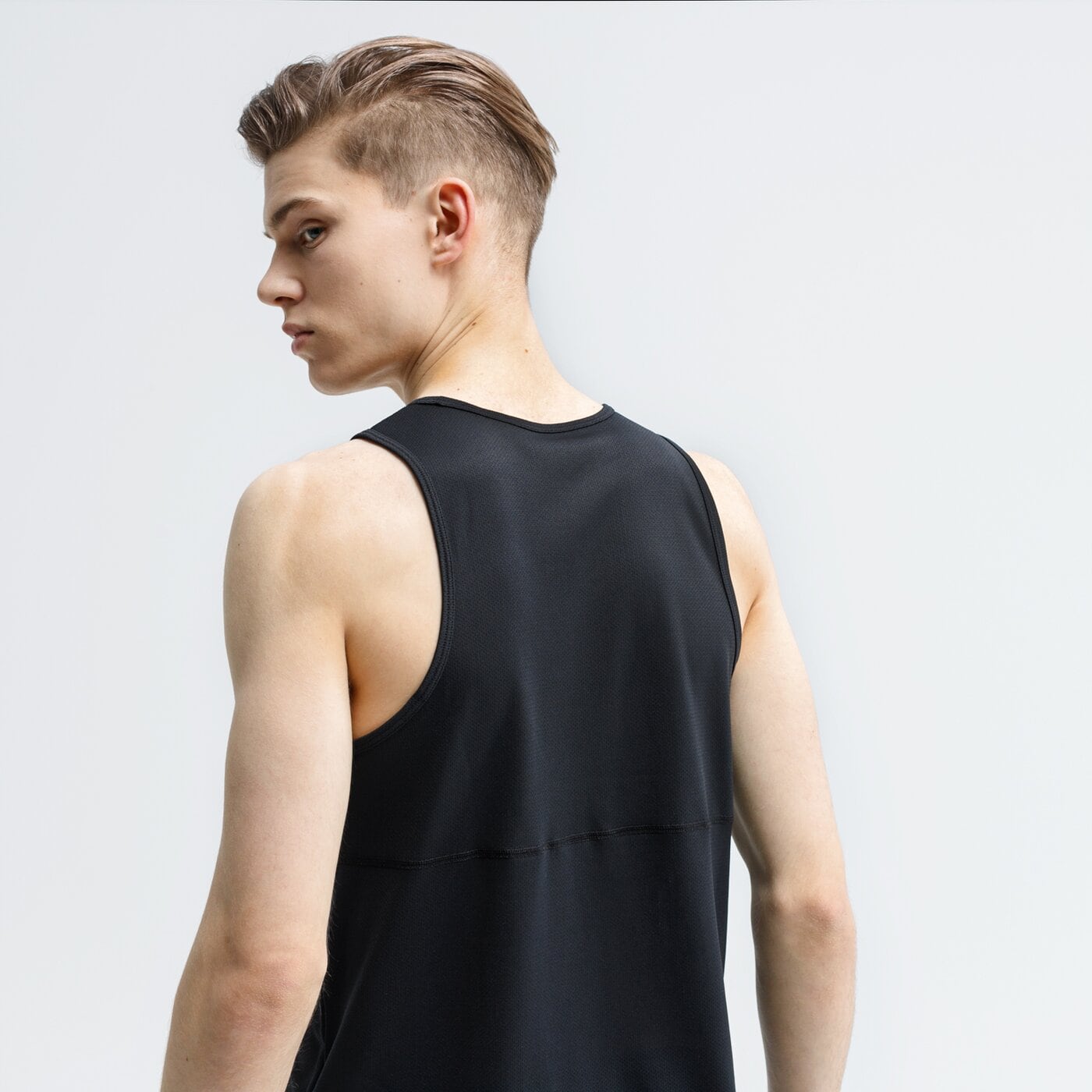 Tank top męski NIKE TANK M NK BREATHE RUN cj5388-010 kolor czarny
