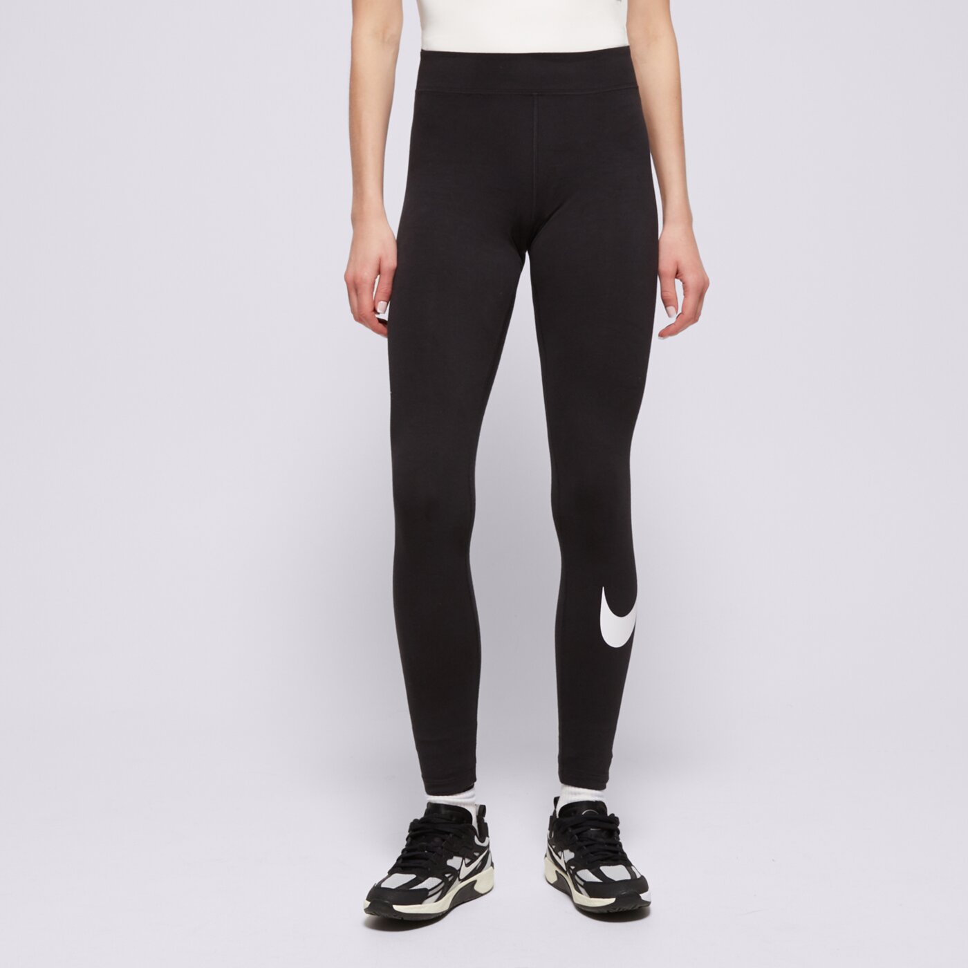 Spodnie dresowe damskie NIKE LEGGINGS SPORTSWEAR ESSENTIAL cz8530-010 kolor czarny