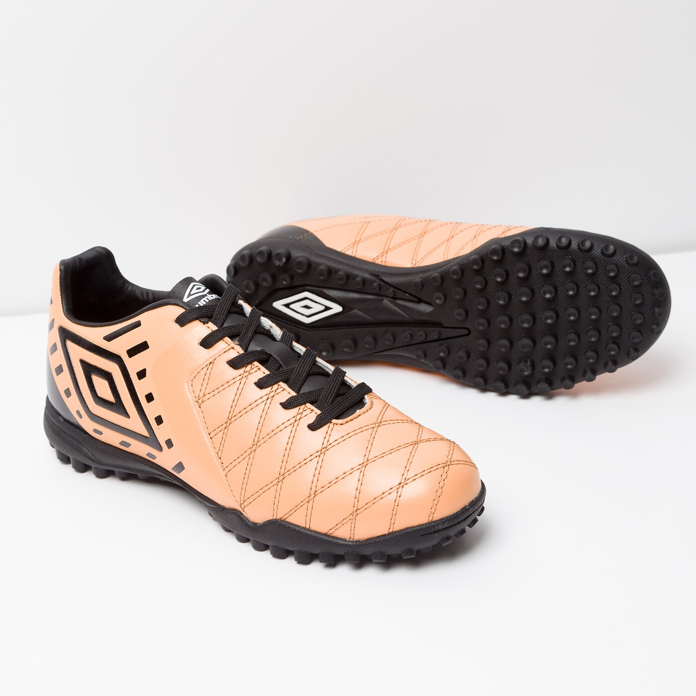 Buty piłkarskie dla dzieci UMBRO MEDUSAE II CLUB TF - JNR 81299ufne kolor pomarańczowy