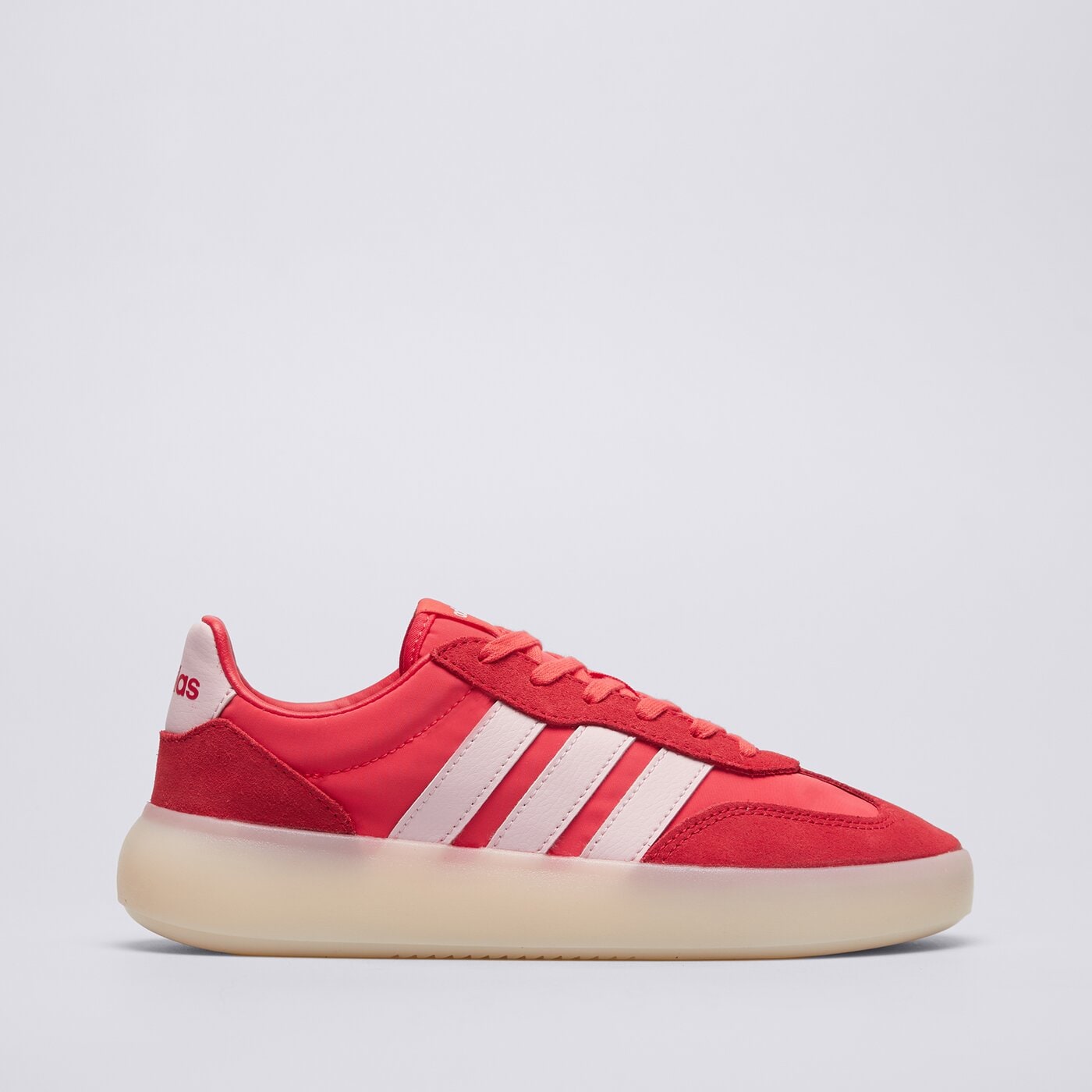 Buty sportowe damskie ADIDAS BARREDA DECODE jp9669 kolor czerwony