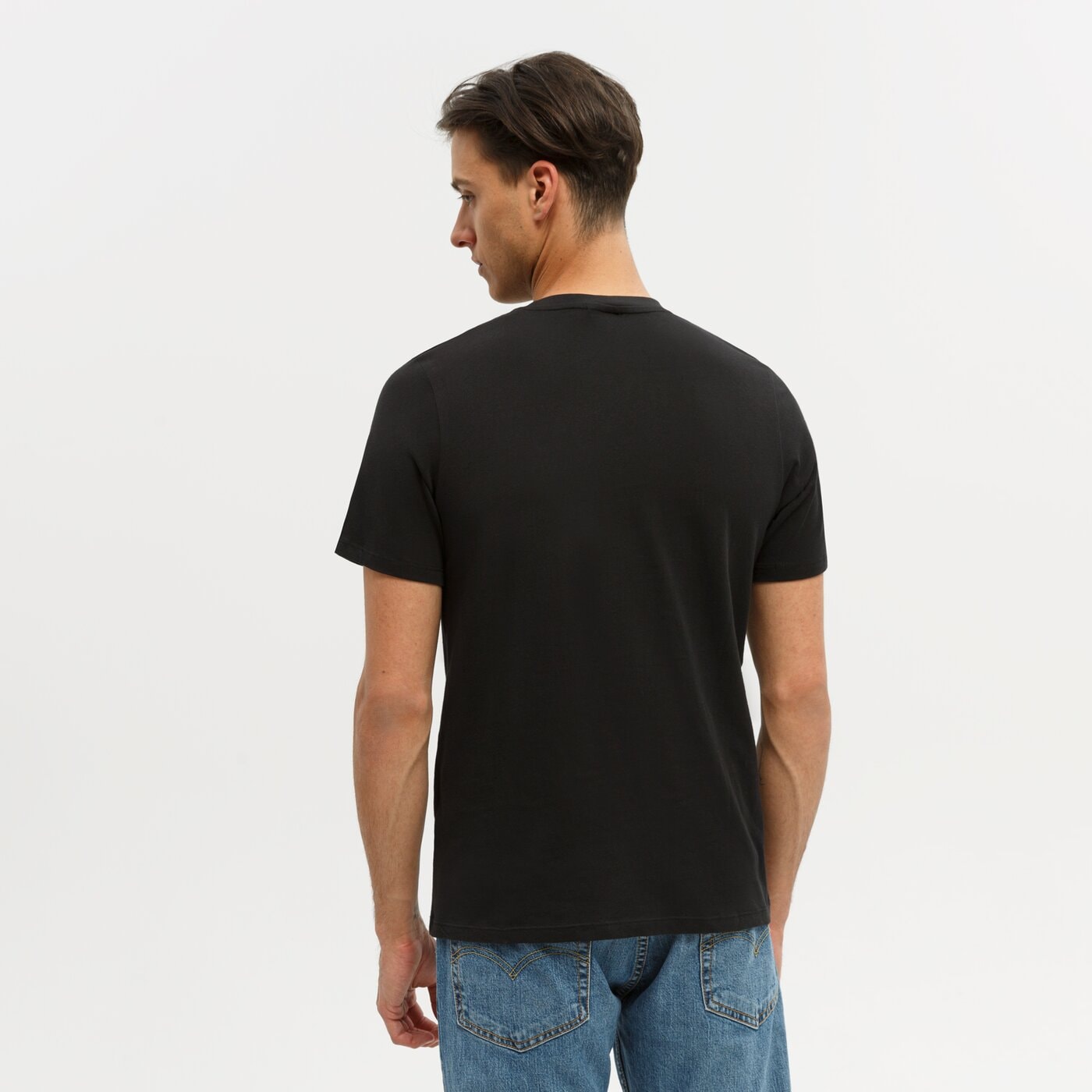 Koszulka męska UMBRO T-SHIRT LINEAR LOGO GRAPHIC 65551u-060 kolor czarny