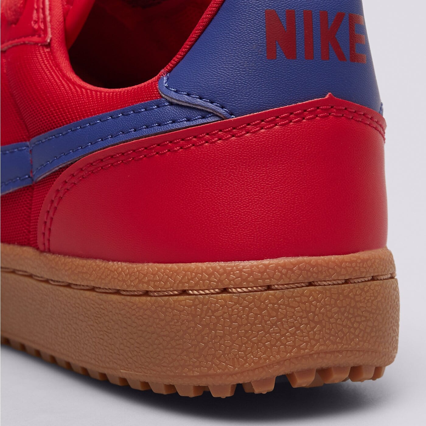 Buty sportowe damskie NIKE WMNS FIELD GENERAL fz5593-601 kolor czerwony