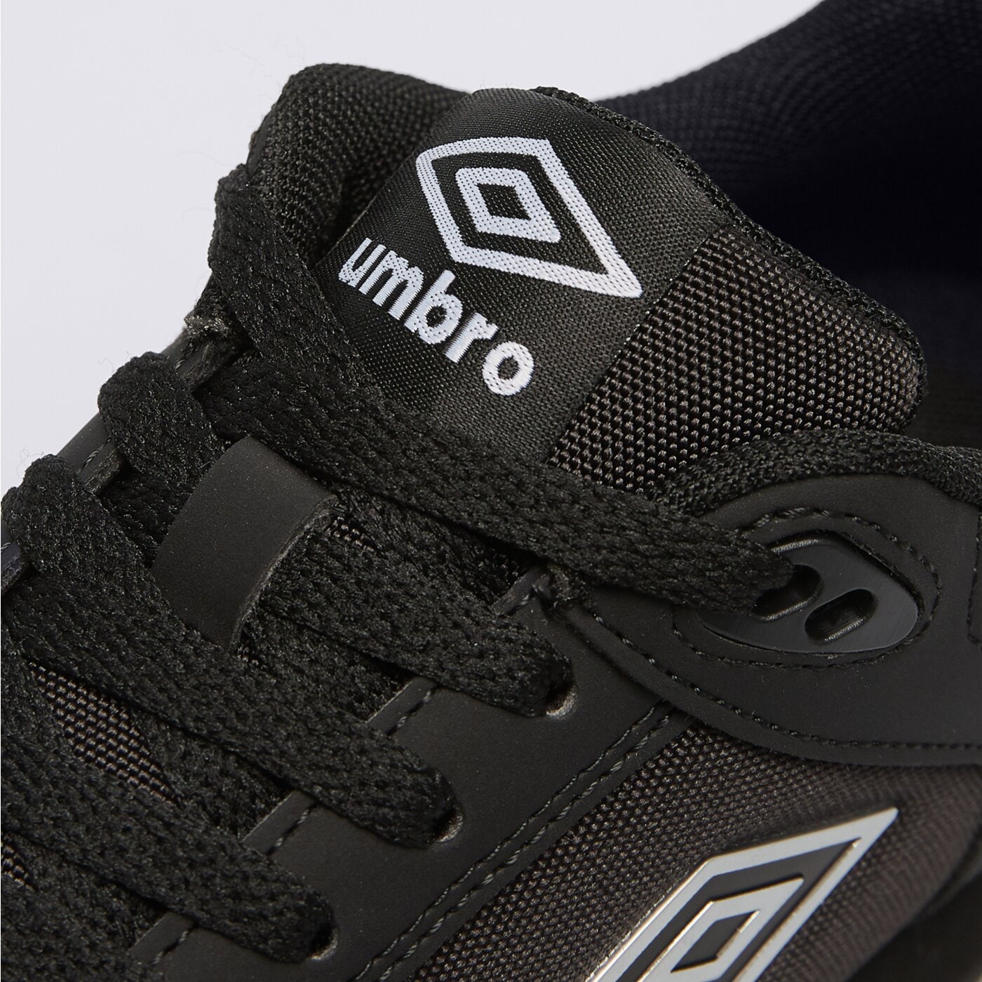 umbro follow wmns