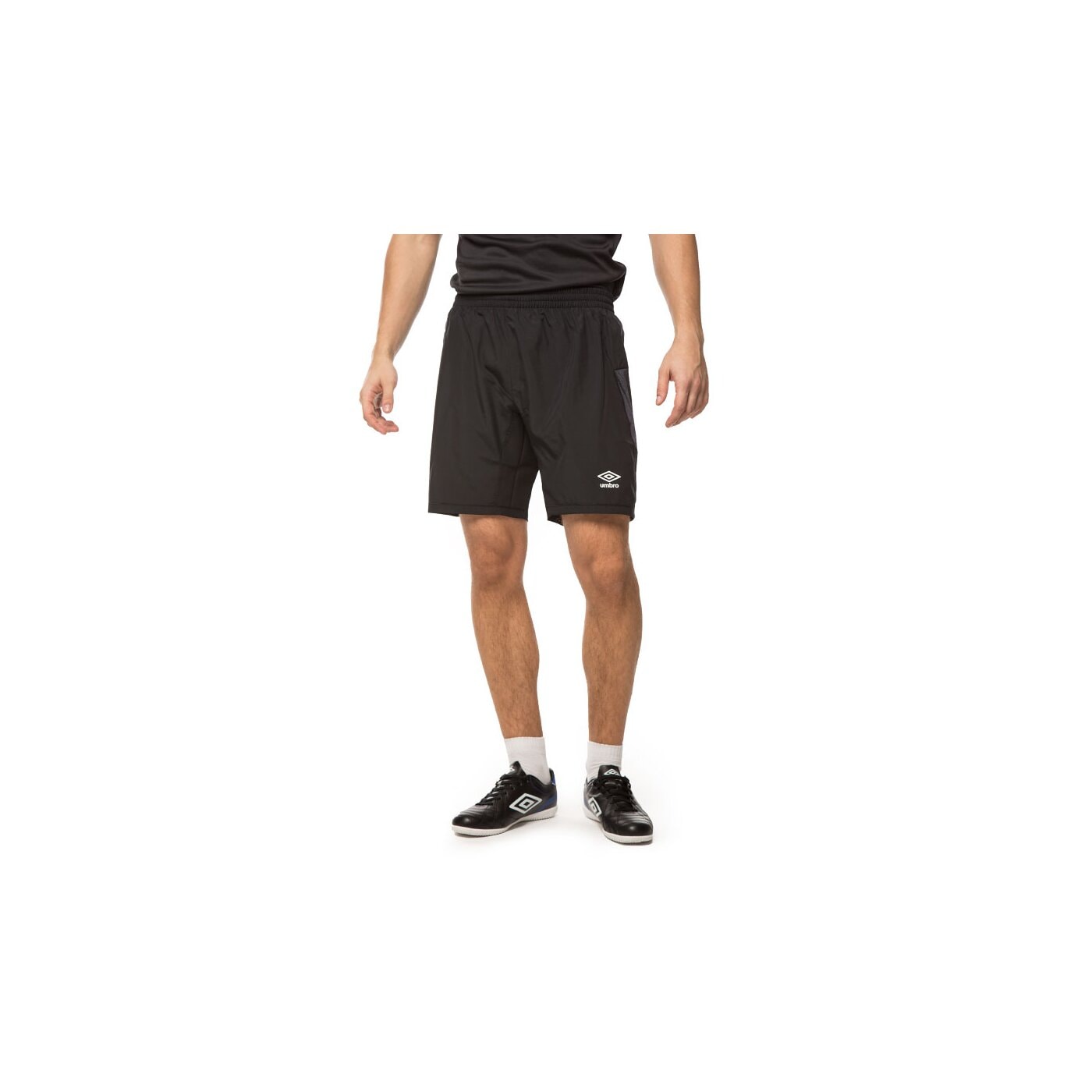 Spodenki męskie UMBRO SZORTY UX TRAINING WOVEN 64048u060 kolor czarny