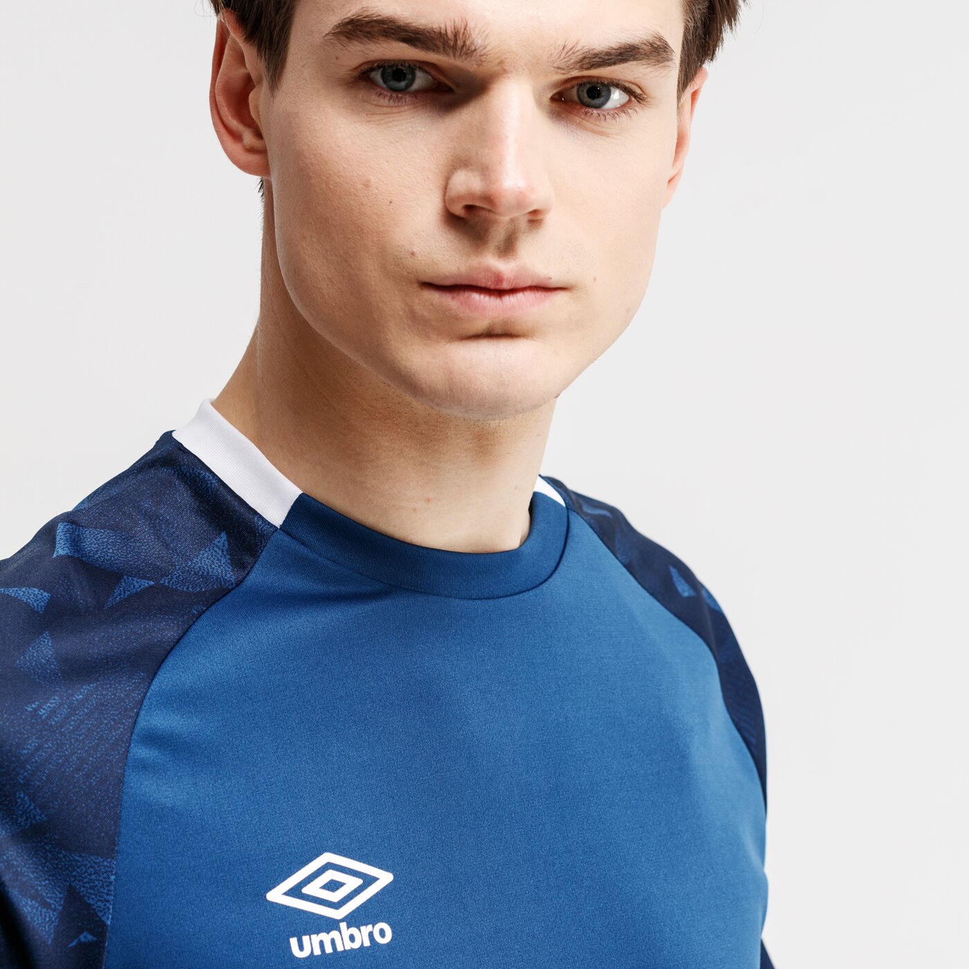 Koszulka męska UMBRO T-SHIRT SS FRAGMENT JERSEY 65274u-es6 kolor niebieski