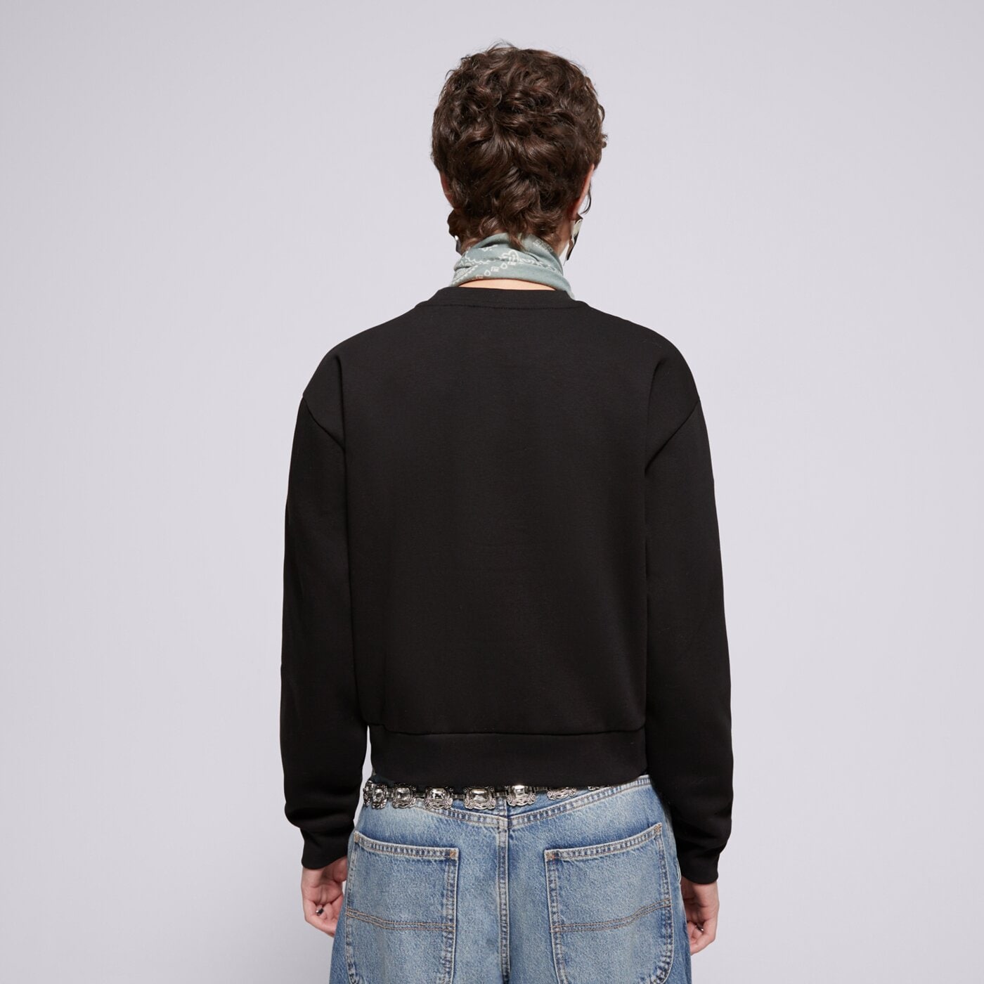 Bluza damska VANS BLUZA W ESSENTIAL FT RLX CREW vn000jf5blk kolor czarny