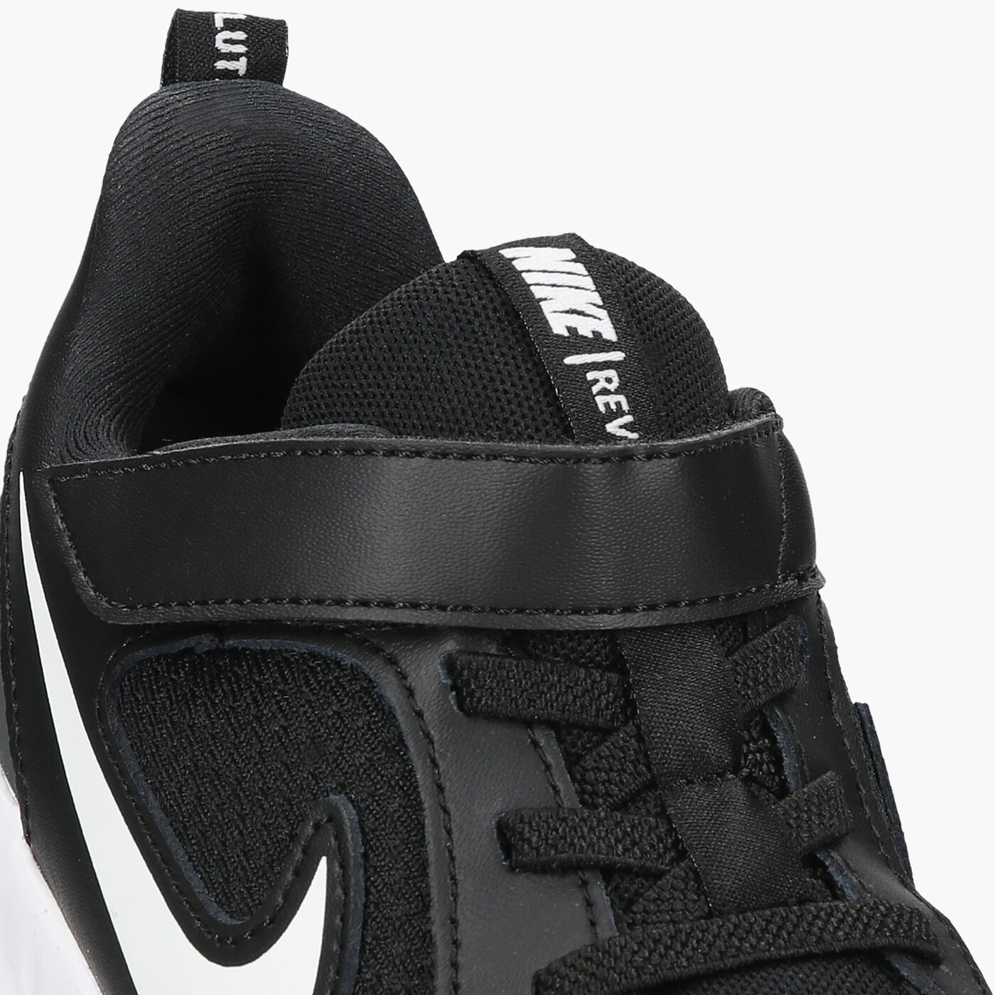 Buty do biegania dla dzieci NIKE REVOLUTION 5 bq5672-003 kolor czarny