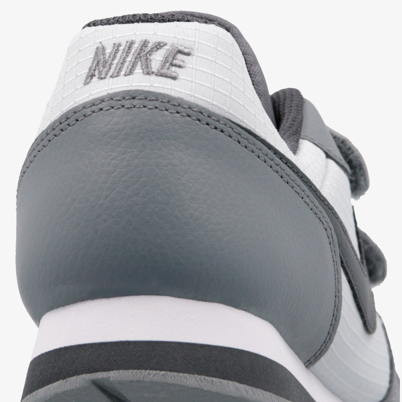 Buty dziecięce NIKE MD RUNNER 2 (PSV)  807317-015 kolor szary