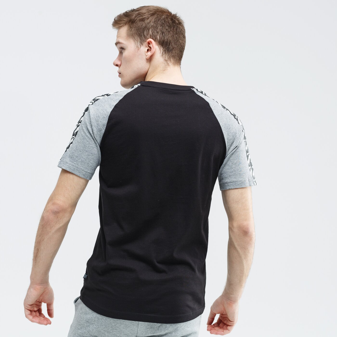 Koszulka męska PUMA T-SHIRT AMPLIFIED RAGLAN 582024 01 kolor czarny