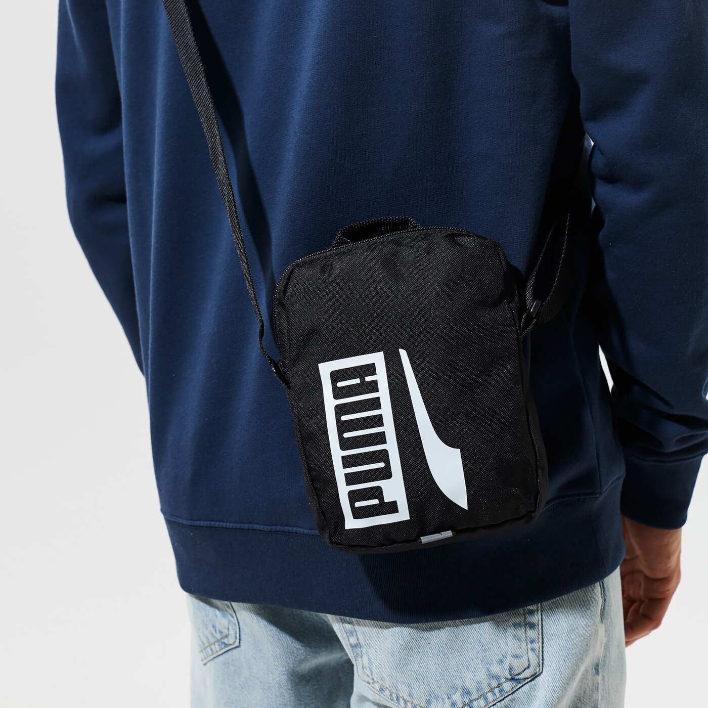 Torba sportowa damska PUMA TOREBKA PLUS PORTABLE II 78034 14 kolor czarny