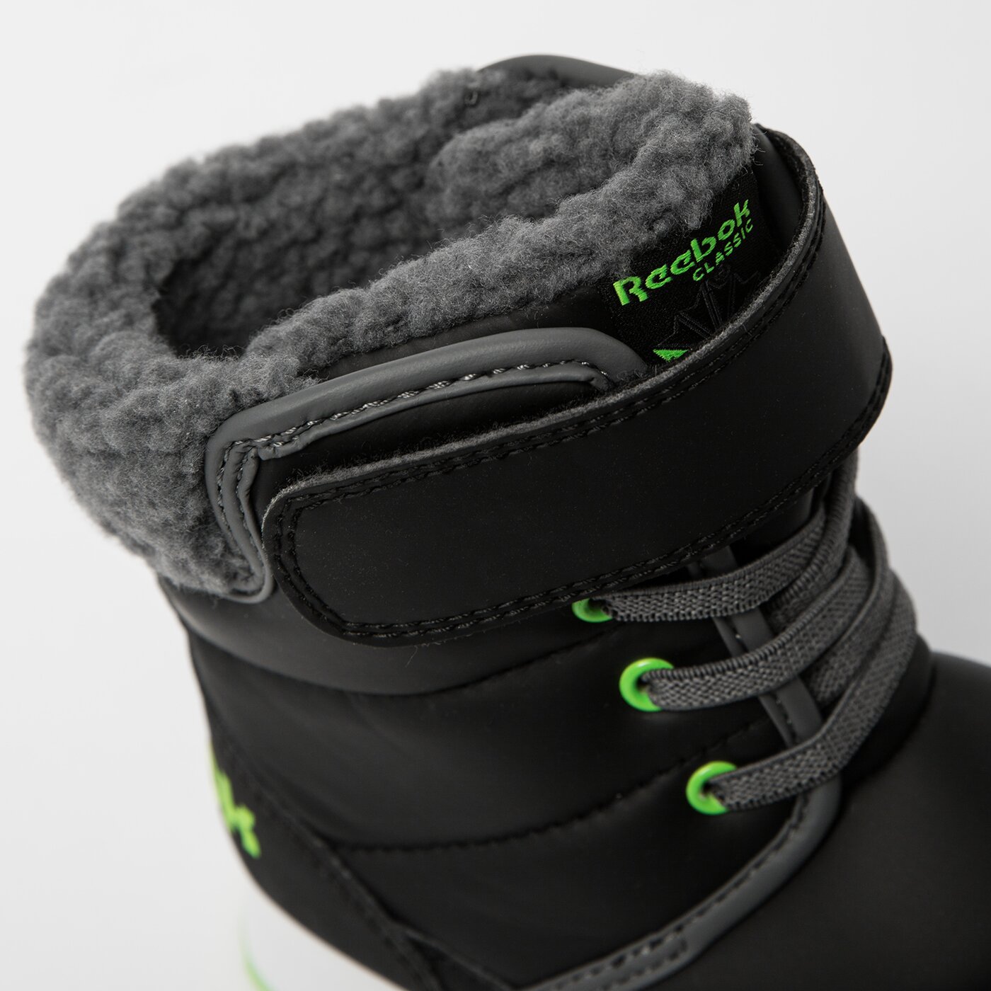 Buty trekkingowe dla dzieci REEBOK SNOW PRIME bs7782 kolor czarny