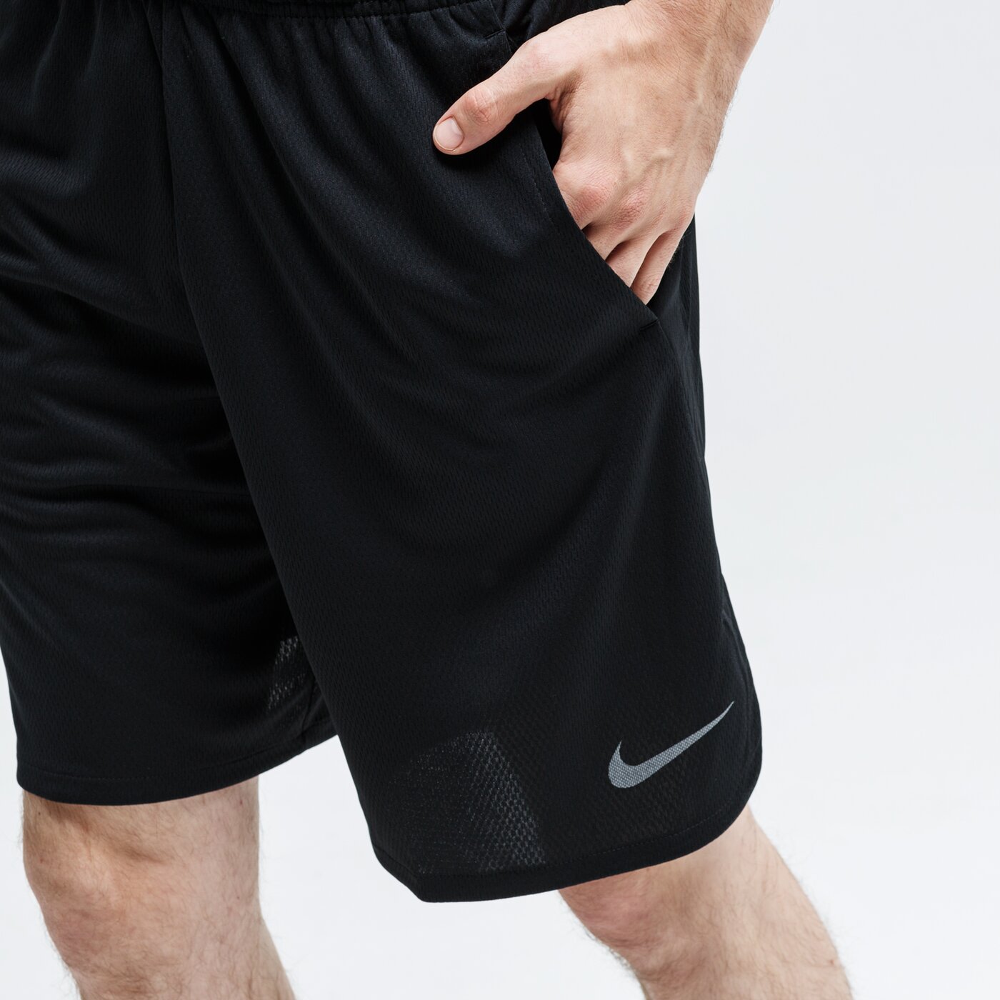 Spodenki męskie NIKE SZORTY M NK DRY 4.0 890811010 kolor czarny