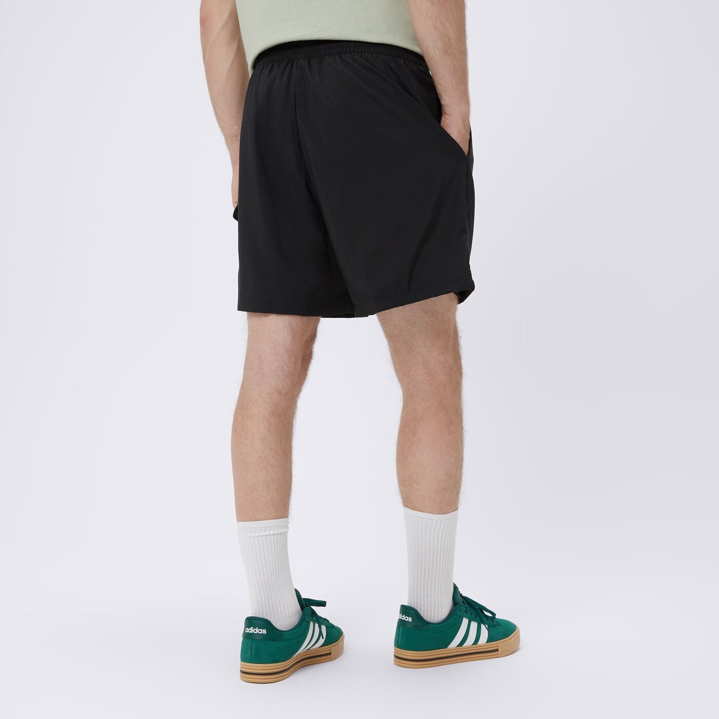 Spodenki męskie ADIDAS SZORTY M CARGO CHELSEA jf3530 kolor czarny